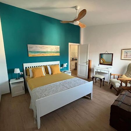 Rose'S House Apartment ซานเซบาสเตียน เด ลาโกเมรา ภายนอก รูปภาพ