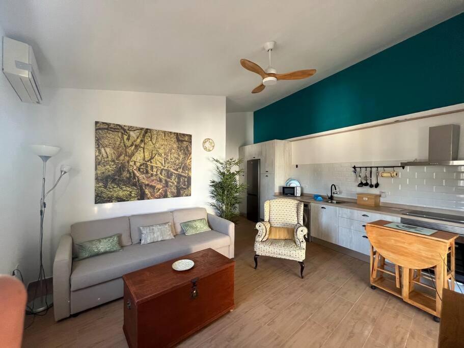 Rose'S House Apartment ซานเซบาสเตียน เด ลาโกเมรา ภายนอก รูปภาพ